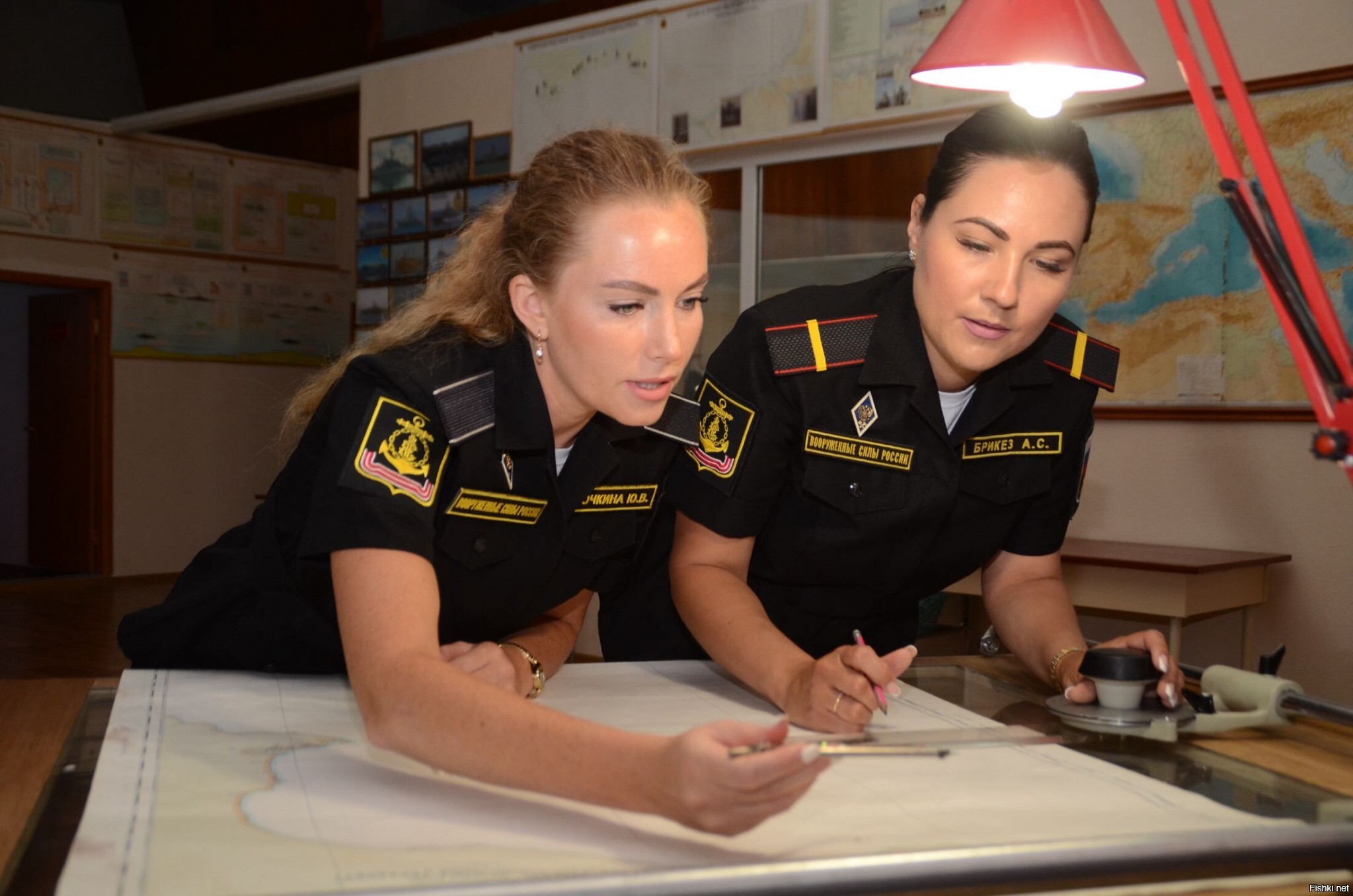 люфтганза женщины пилоты. брикез анна сергеевна. патрульный катер п 834 черноморского флота. анна брикез севастополь. пилот самолета.