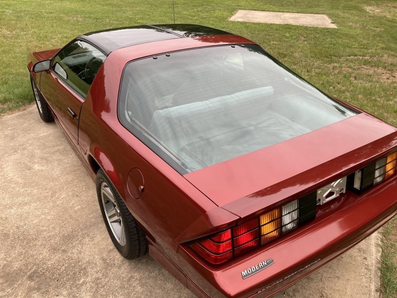 Идеальный Chevrolet Camaro 1987 года выставлен на продажу