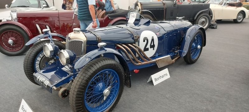 8. Riley 1 ½ Litre TT Sprite Competition Sports 1936 года продан за £207,000 (22 000 000 руб.)
