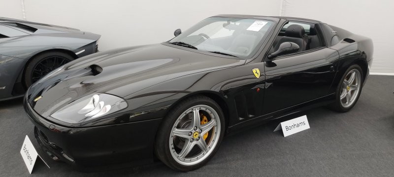 4. Ferrari 575M Superamerica 2005 года продана за £379,500 (42 500 000 руб.)