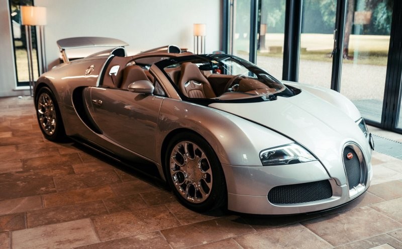 Компании Bugatti потребовалось четыре месяца, чтобы восстановить этот особенный Veyron 2008 года выпуска