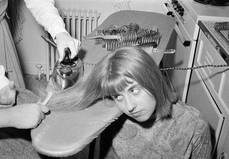 Выпрямление волос обычным утюгом. США. 1964 год