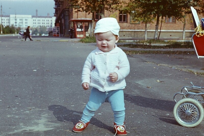 «Первые шаги» На площади Победы во Фрязино. 7 сентября 1975 Автор фото: Николай Гончаренко