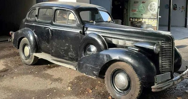 Раритетный Buick 1938 года, принадлежавший советскому военачальнику, выставили на продажу в Москве