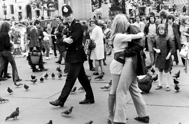 15 августа 1971 года. Лондон, Трафальгарская площадь. Постановочное фото.