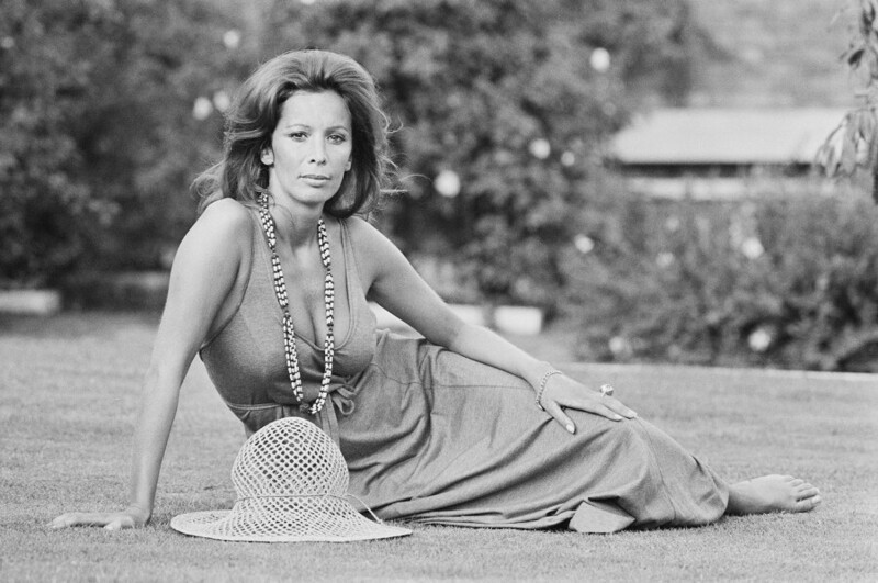 5 августа 1971 года. Великобритания. Писатель и телеведущая Марсель д'Арги-Смит. Позже она станет редактором журнала Cosmopolitan. Фото Burnett.