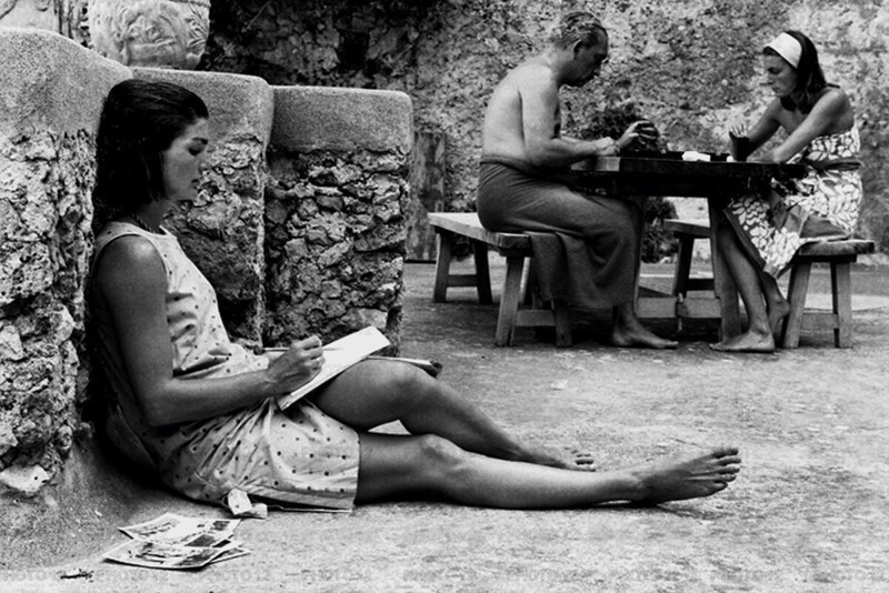 Жаклин Кеннеди во время отдыха в Равелло, Италия, 1962