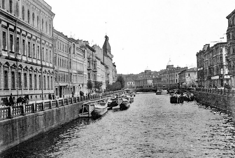 Старый Петербург. Набережные реки Мойки