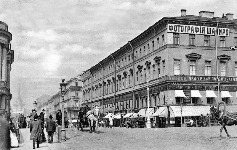 Старый Петербург. Набережные реки Мойки