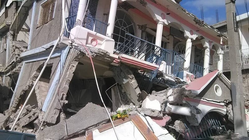 Сильнейшее землетрясение на Гаити попало на видео