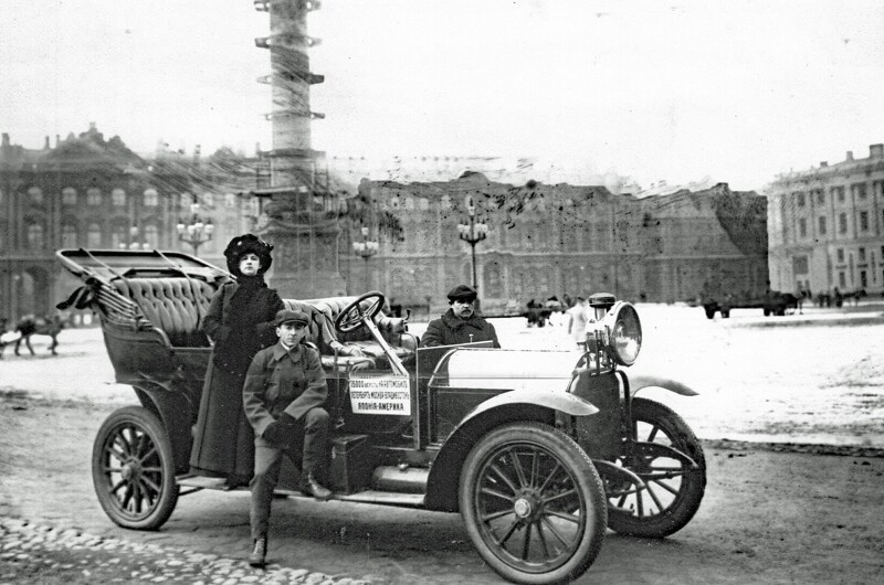 Старый Петербург. Дворцовая площадь