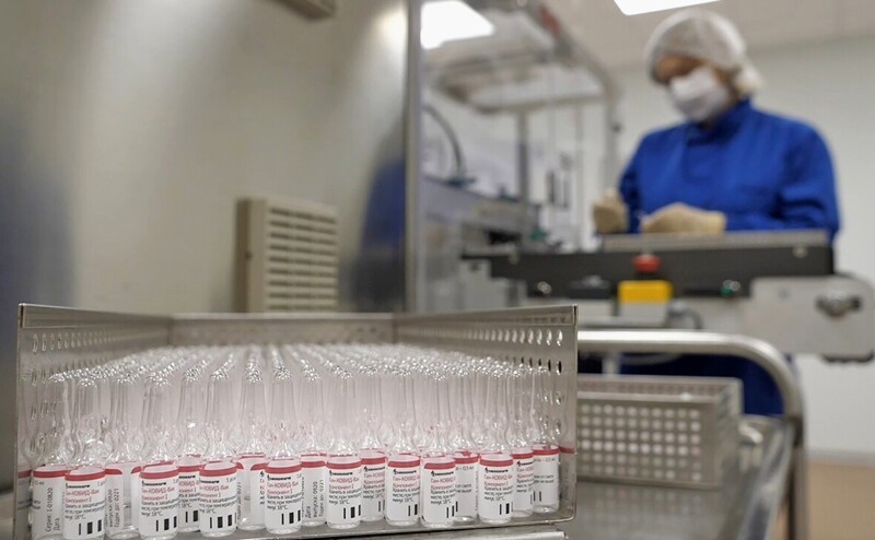 В России выпустят вакцину с большей защитой от коронавируса