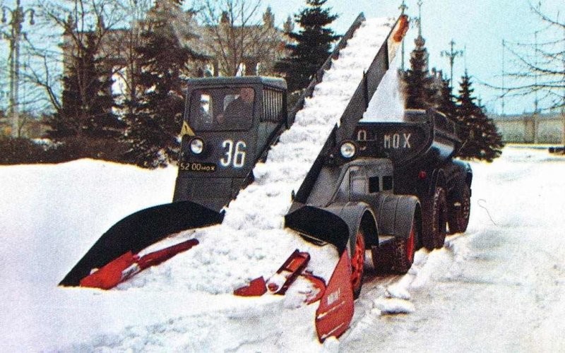 Советские снегоуборочные машины, которыми чистили дороги СССР в 60-70-х
