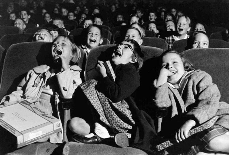 Уэйн Миллер - Дети в кинотеатре, США, 1958 год