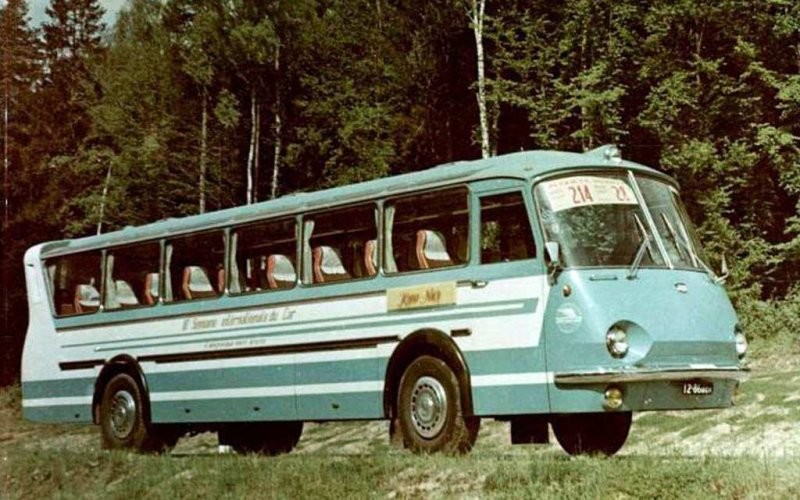 Гардероб, санузел и буфет: самые комфортабельные автобусы СССР