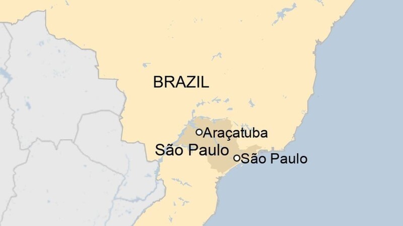 Живой щит: грабители в Бразилии привязали заложников к капотам машин для защиты от полиции