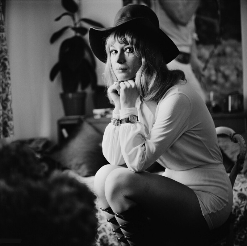 9 сентября 1971 года. Великобритания. Мариэлла Новотна. Светская львица, элитная проститутка, фигурант шпионских и сексуальных скандалов.