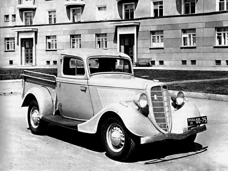 ГАЗ-М415 - серийный пикап на шасси ГАЗ-М1 грузоподъемностью 500 кг, производившийся в 1939-1941 годах