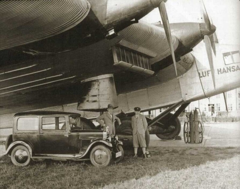 Авиалайнер Люфтганзы на арэродроме Кёнигсберга 1928 год