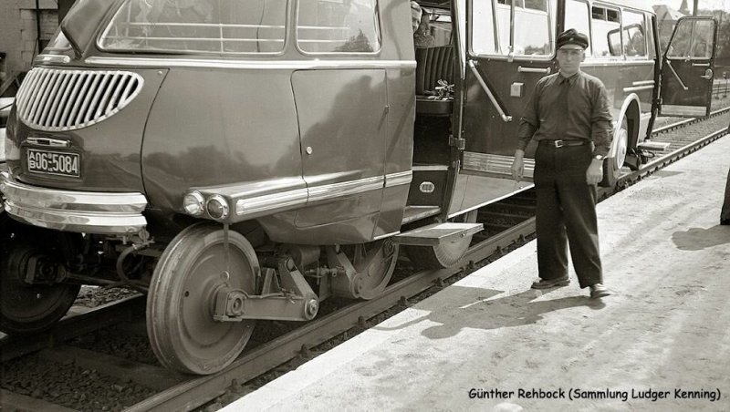 «Рельсы-улица-омнибус»: каким был автобус, способный ездить по железной дороге