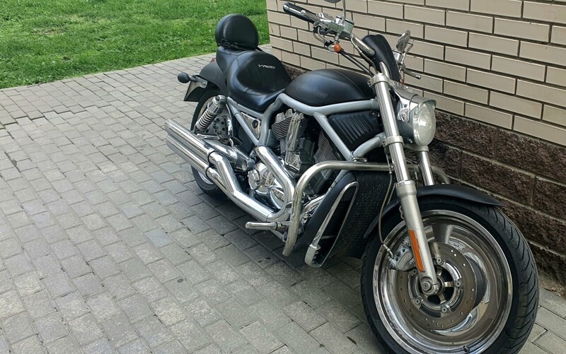Обменял на пару кирпичей: житель Кудрово лишился Harley-Davidson, поверив покупателю с "Авито"
