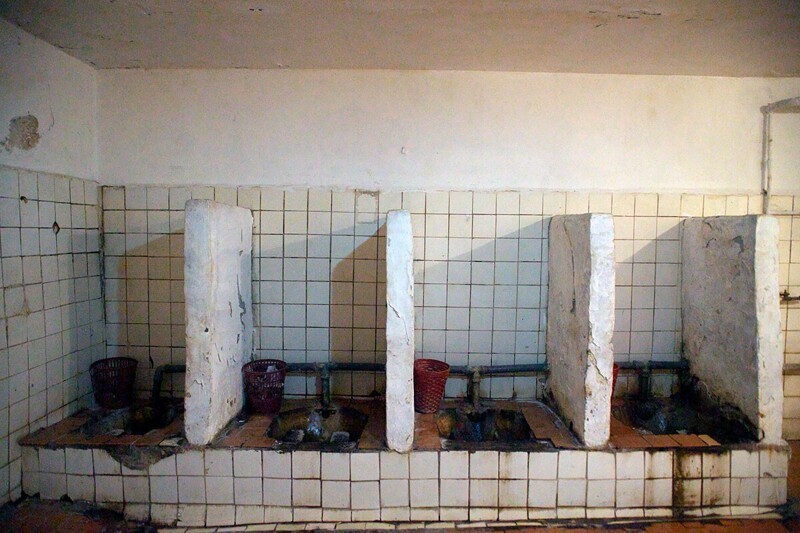 Туалеты и ежедневное советское унижение.