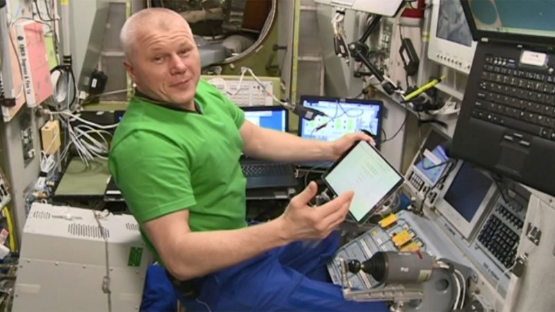 Космонавт Олег Новицкий проголосовал онлайн с орбиты Земли