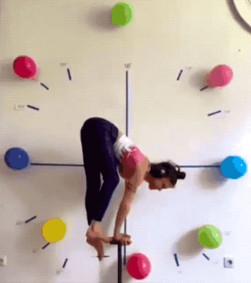 Женский образ в гифках