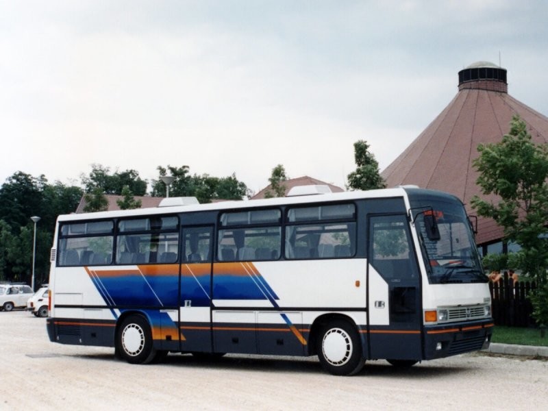 Икарус-ЗИЛ-545: неудачный проект советско-венгерского туристического автобуса