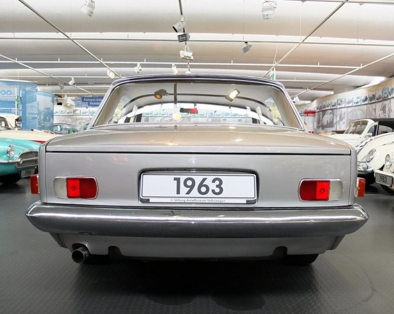 Компания Volkswagen почти создала Porsche Panamera еще в 60-х годах