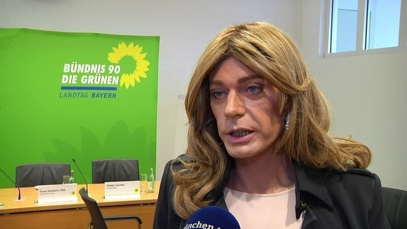 Тимбилдинг в лесу... не... ну оному далеко до Поклонской)))))