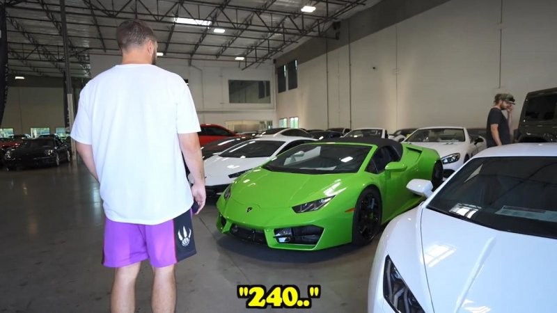 Покупка Lamborghini за однодолларовые купюры: процесс оказался очень сложным