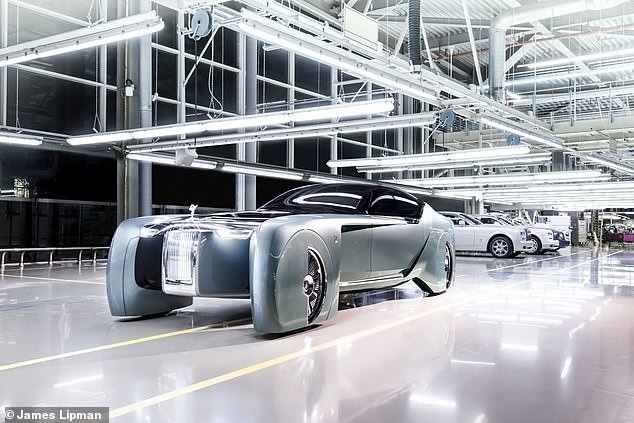Зеленое будущее: Rolls-Royce представила свой первый электромобиль