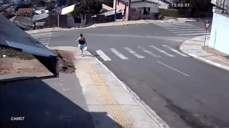 За секунду до