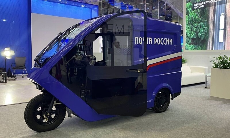 Трехколесное транспортное чудо от Сколково появилось у почтовиков Москвы