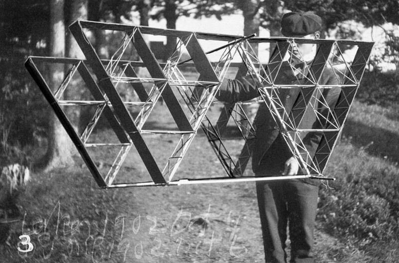 Воздушный змей из множества треугольных ячеек. 1902 г.
