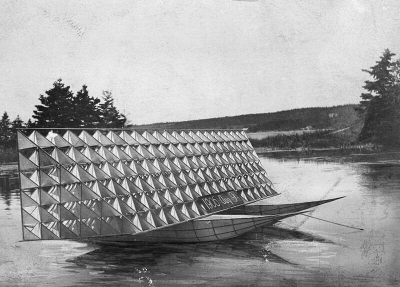 Тетраэдрический змей, буксируемый по воде. 1906 г.