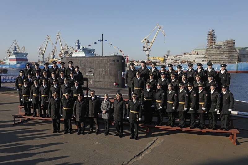 ОСК передала в состав ВМФ России подводную лодку «Магадан»