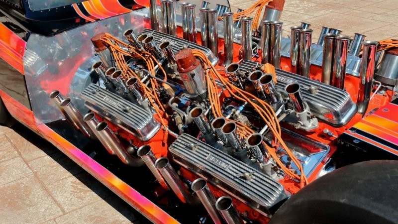 Хот-род Buick WagonMaster  — четыре двигателя, четыре ведущих колеса, почти две тысячи лошадиных сил