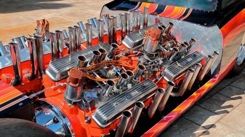 Хот-род Buick WagonMaster  — четыре двигателя, четыре ведущих колеса, почти две тысячи лошадиных сил