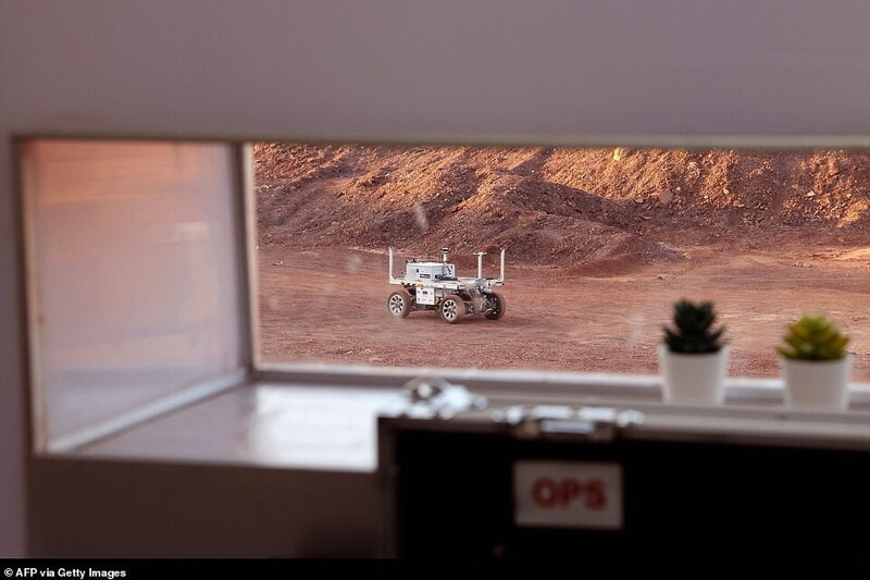 Астронавты  в пустыне сымитируют полет на Марс