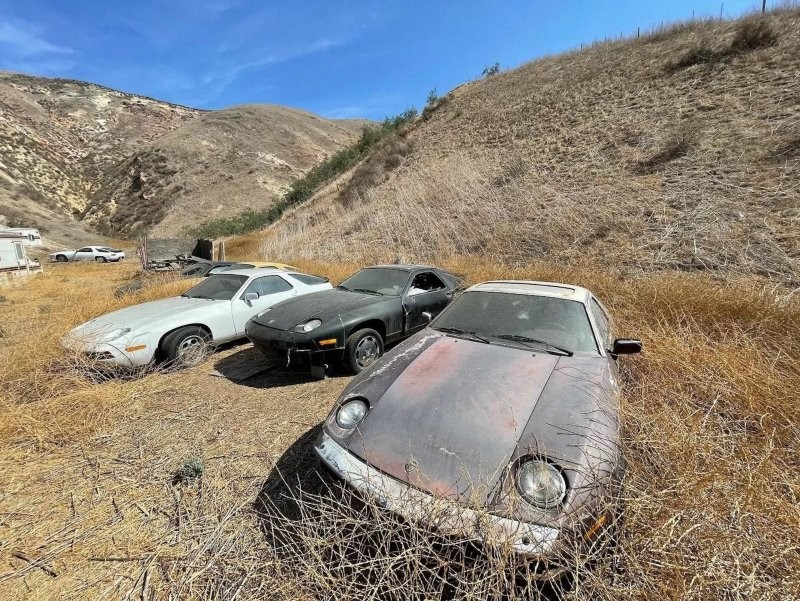 Сенсационная находка: в Южной Калифорнии обнаружили 13 классических Porsche в карьере