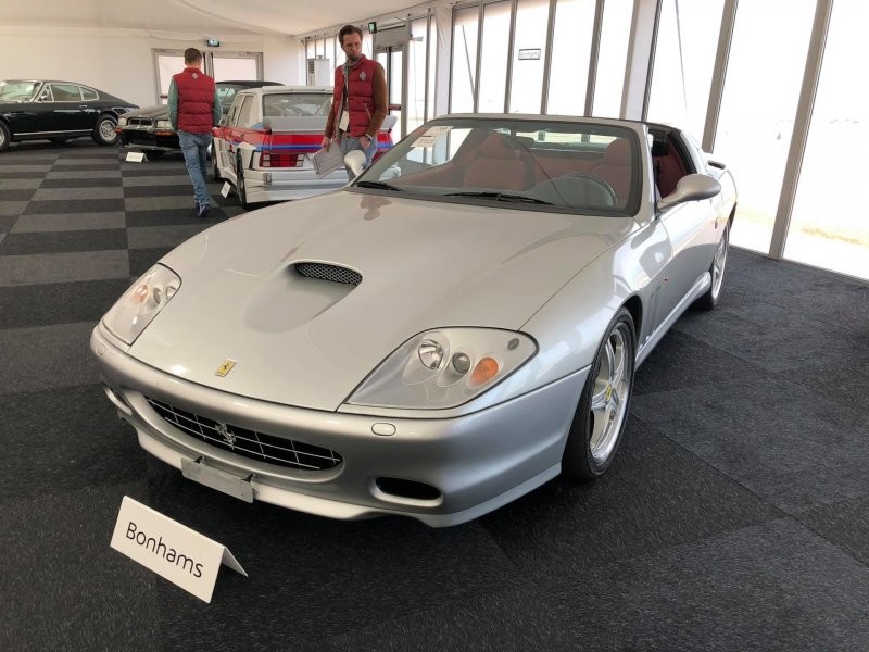 5. Ferrari 575 Superamerica 2005 года продана за €529,000 (46 150 000 руб.)