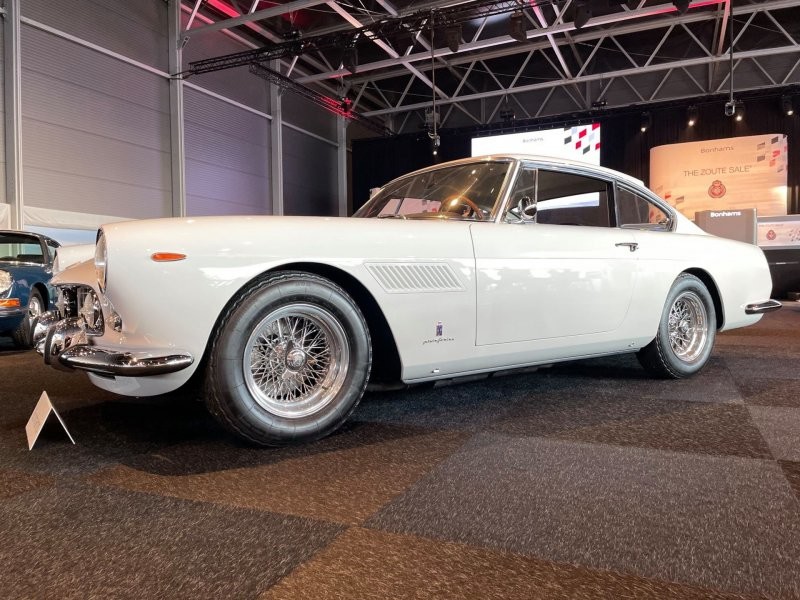 4. Ferrari 250 GTE 2+2 1961 года продан за €592,2500 (48 900 000 руб.)