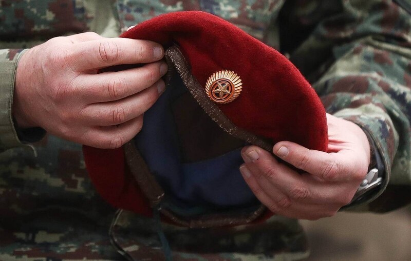 Плевок на краповый берет: в Грозном спецназовцы устроили драку из-за мошенничества кавказцев