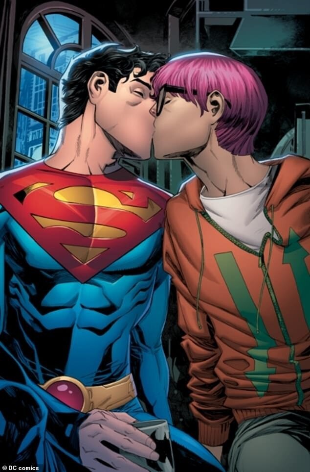 Художник DC Comics покинул должность из-за Супермена-бисексуала