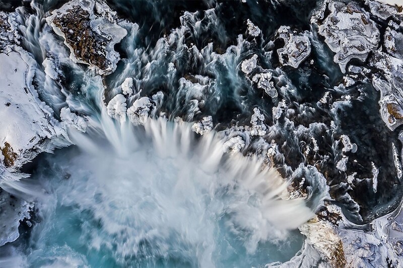Пейзаж зимней Исландии. Фотограф Man Wai Wong