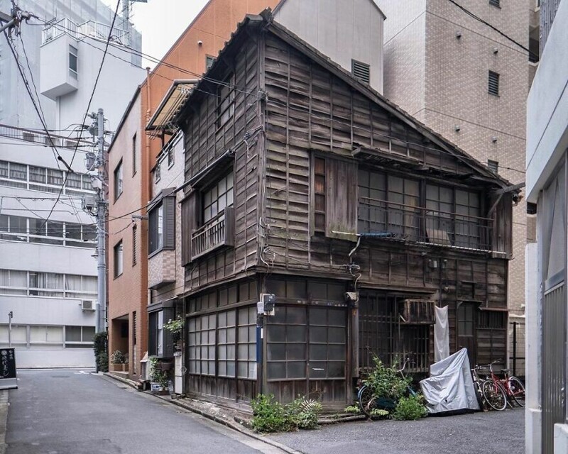 Старый магазинчик в Иидабаши, Токио