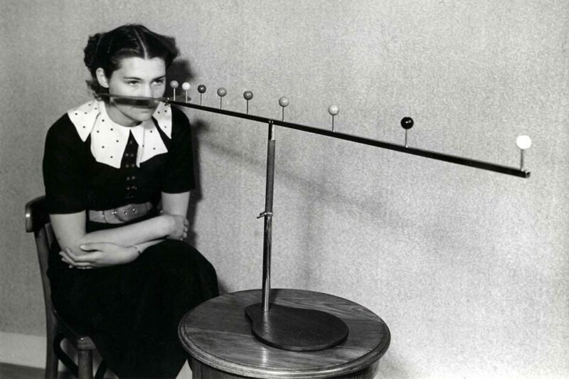 Упражнение для улучшения зрения, 1937 год