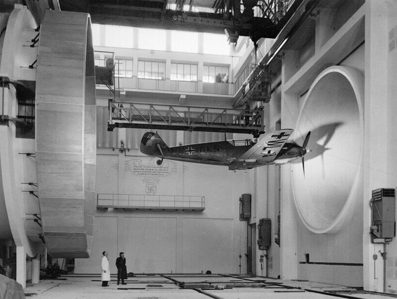 Испытания истребителя Мессершмитт BF.109 в Большой аэродинамической трубе в Берлине
